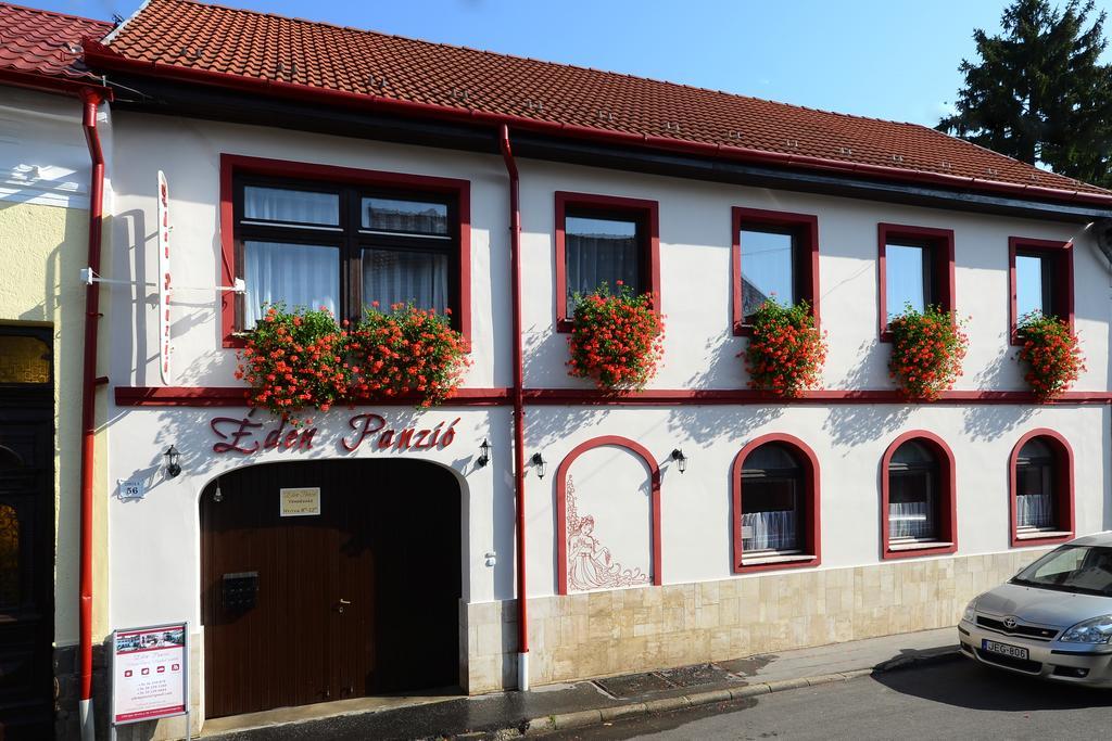 Bed and Breakfast Eden Panzió Eger Exterior foto