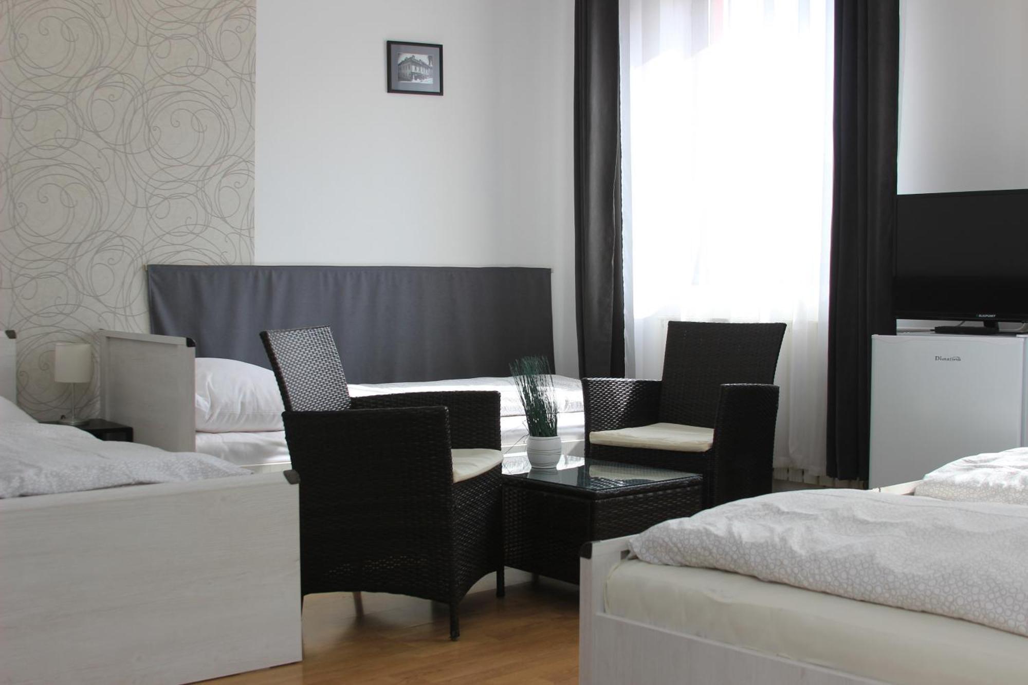 Bed and Breakfast Eden Panzió Eger Exterior foto