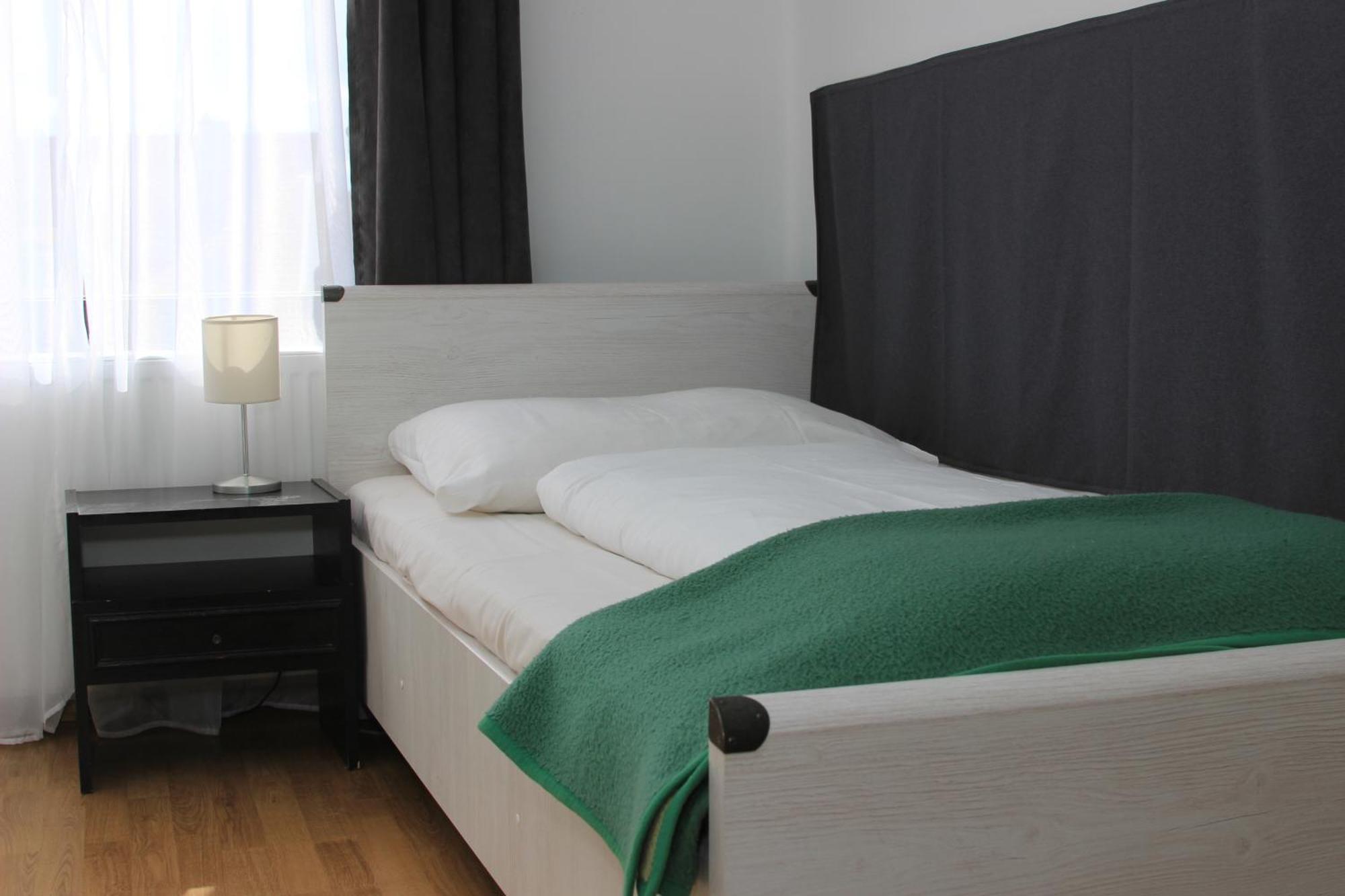 Bed and Breakfast Eden Panzió Eger Exterior foto