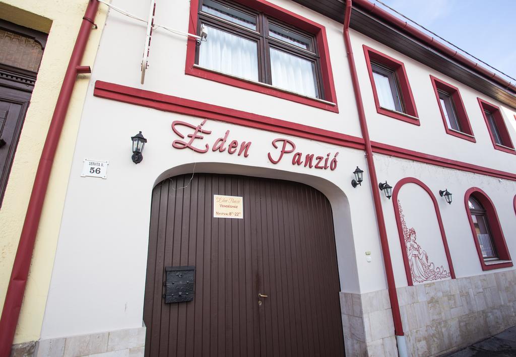 Bed and Breakfast Eden Panzió Eger Exterior foto